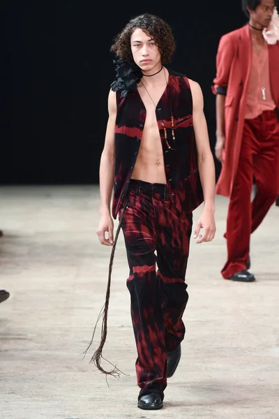 Look 27